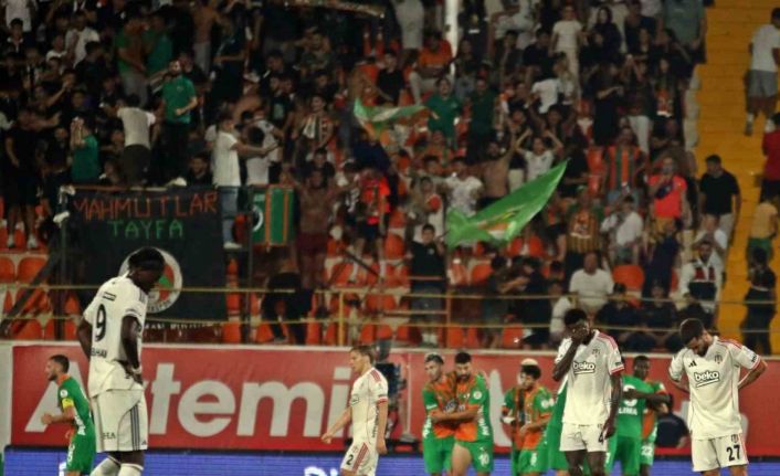 Trendyol Süper Lig: Corendon Alanyaspor: 2 - Beşiktaş 0 (Maç sonucu)