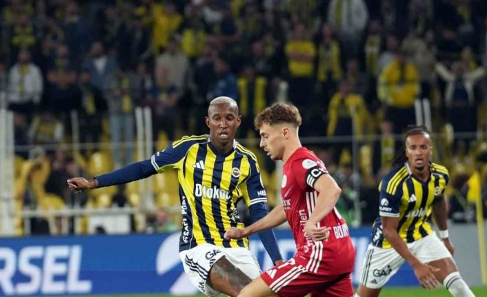 Trendyol Süper Lig: Fenerbahçe: 0 - Antalyaspor: 0 (Maç devam ediyor)