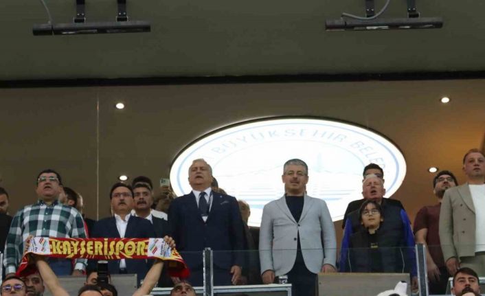 Trendyol Süper Lig: Kayserispor: 0 - Beşiktaş: 3 (İlk yarı)