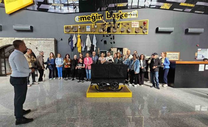 Turistik Karaelmas Ekspresi Zonguldak’a ulaştı