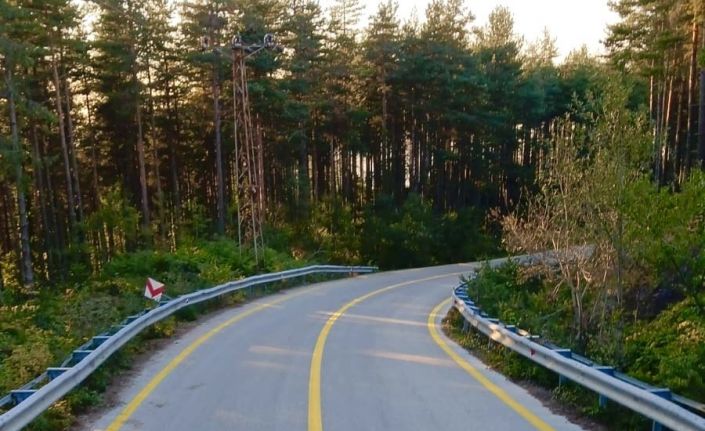 Turizm merkezlerinden Topuk Yaylası’nda yol çalışmaları tamamlandı