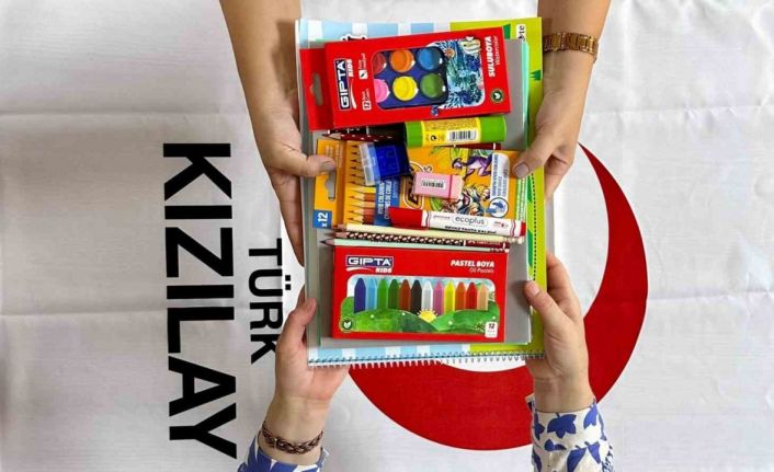 Türk Kızılay Manisa’dan 3 bin öğrenciye kırtasiye desteği