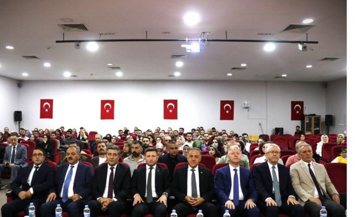 Vali Usta öğretmenlerle bir araya geldi