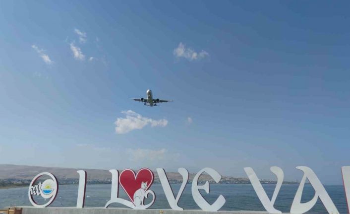 Van Ferit Melen Havalimanı 3 aylık bakıma giriyor