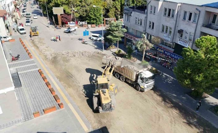 Vezirköprü’de yol yenileme çalışmaları başladı