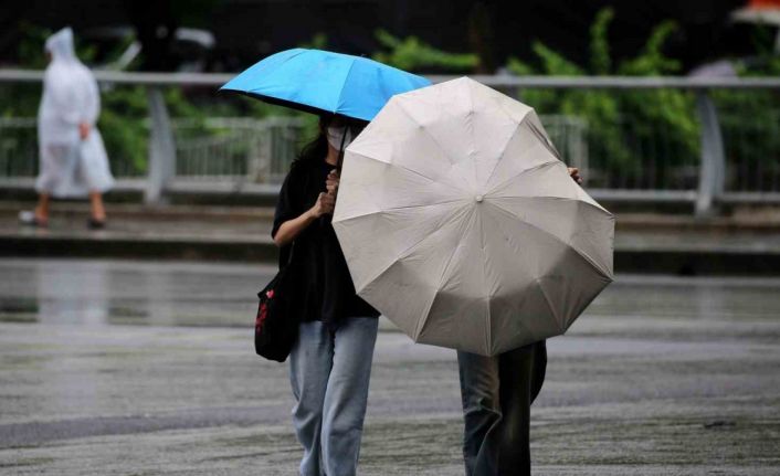 Vietnam’ı Bualoi Tayfunu vurdu: 8 ölü, 17 kayıp