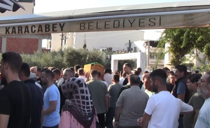 Yangında hayatını kaybeden 3 kişi gözyaşları arasında toprağa verildi