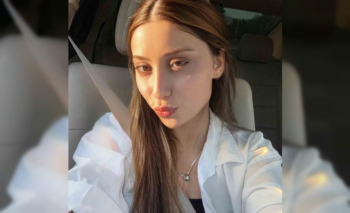 Yemek yerken bacağına yorgun mermi isabet etti