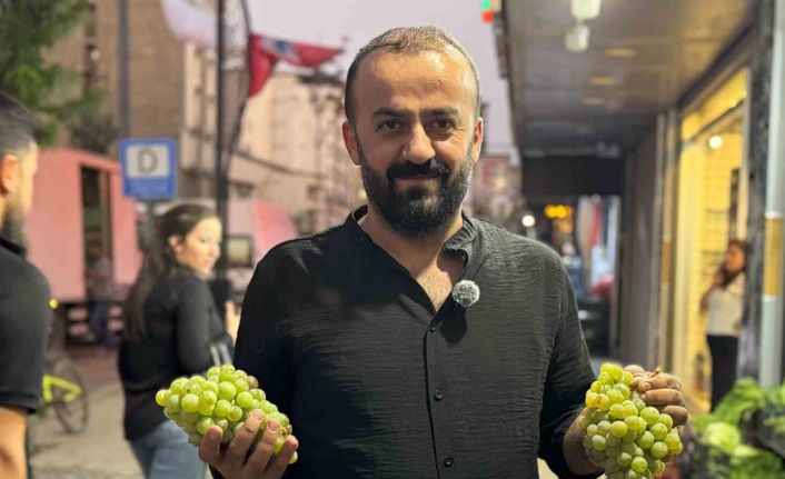 Yüksekova’da Şemdinli üzümü tezgahlarda yerini aldı