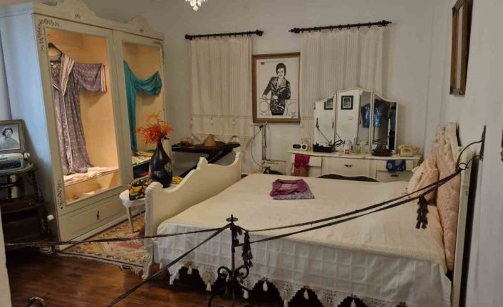 Zeki Müren, vefatının 29. yılında anıldı