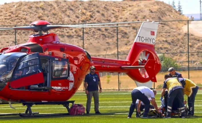 100 kilometre uzaklıktaki hastaya hava ambulansı ulaştı