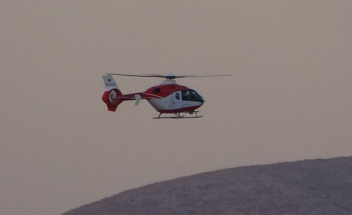 470 gramlık bebek helikopter ambulansla Van’a nakledildi