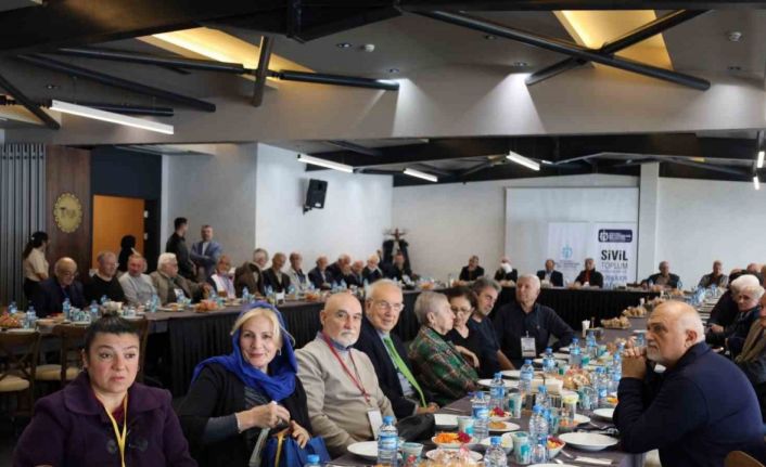 60 yıllık mezunların hatıralarla dolu yolculuğu