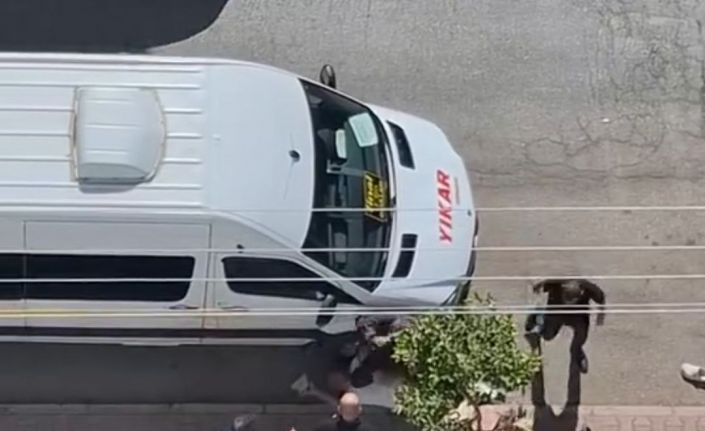 Adana’da bıçaklama anı saniye saniye görüntülendi