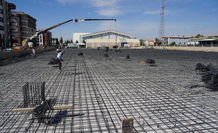 Adıyaman Belediyesi ek hizmet binası inşaatı devam ediyor