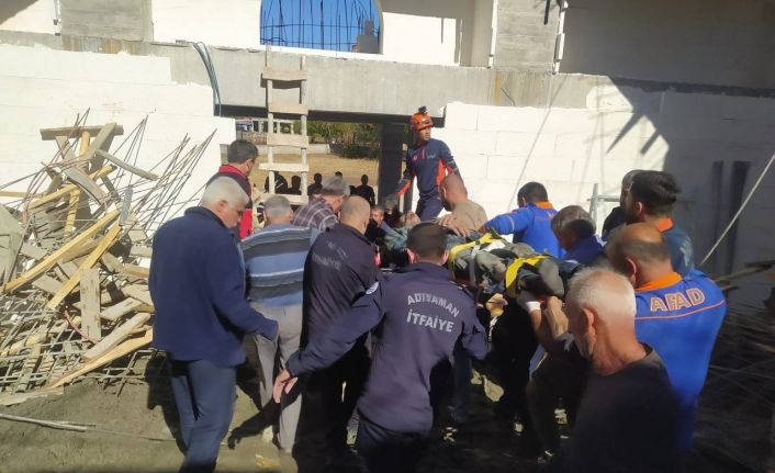 Adıyaman’da cami kubbesi çöktü: 5 yaralı