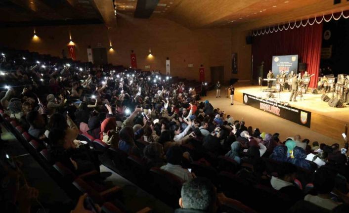 Ağrı’da 90’lar rüzgârı esti