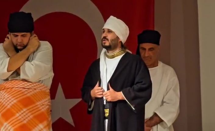 Ahilik değerlerini anlatan ’Tornacı Hüseyin’ ayakta alkışlandı