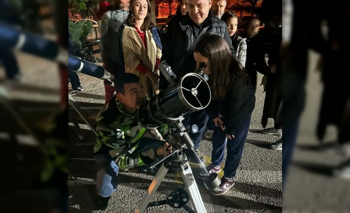 Ahmet Sezer Ortaokulu’nda gece gökyüzü gözlem etkinliği