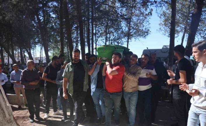 Ailesinin ve arkadaşlarının doğum gününü kutlamak için beklediği genç, trafik kazasında can verdi