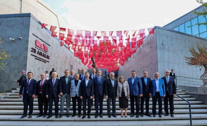 AK Parti Genel Başkan Yardımcısı Demir: "25 Aralık Panorama Müzesi, tarihi canlandıran kıymetli bir eser"