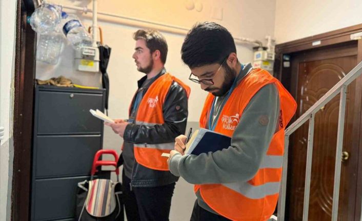 AK Parti İstanbul Gençlik Kolları’ndan 10 bin 736 haneye ziyaret