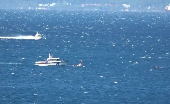 Akdeniz’de 19 SUP board yapan gençler rüzgarla 2 mil açığa sürüklendi