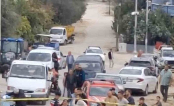 Akrabalar arasındaki silahlı çatışmada bahçede oynayan çocuğa saçma isabet etti