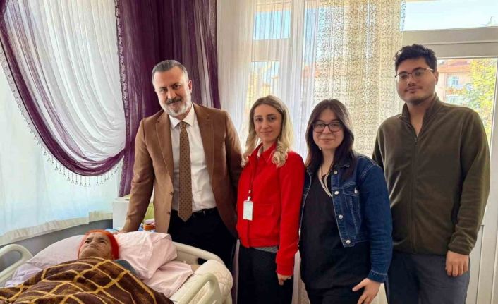 Akşehir’de evde sağlık hizmetine gönül dokunuşu