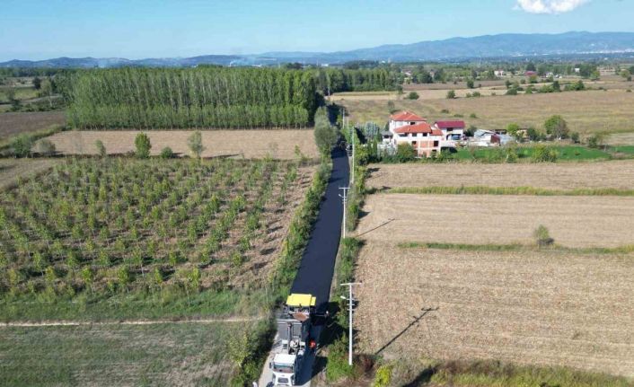 Akyazı’nın iki önemli güzergahı yeni bir yüze kavuştu