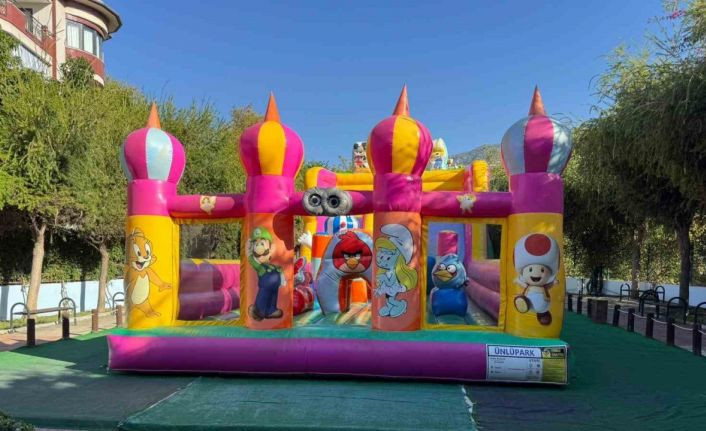 Alanya’da balon park yenilenerek hizmete sunuldu