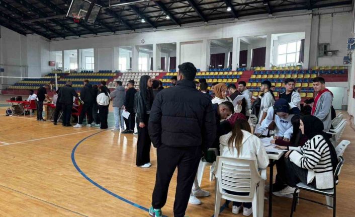 Alaplı MYO’da kan bağışı kampanyası büyük İlgi gördü