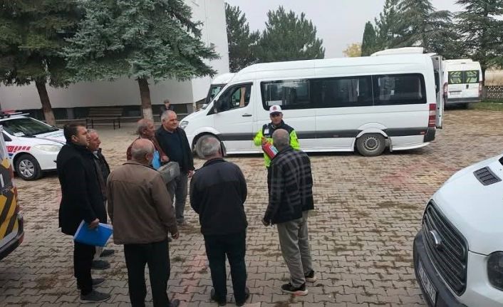 Altıntaş’ta öğrenci servislerinde denetim