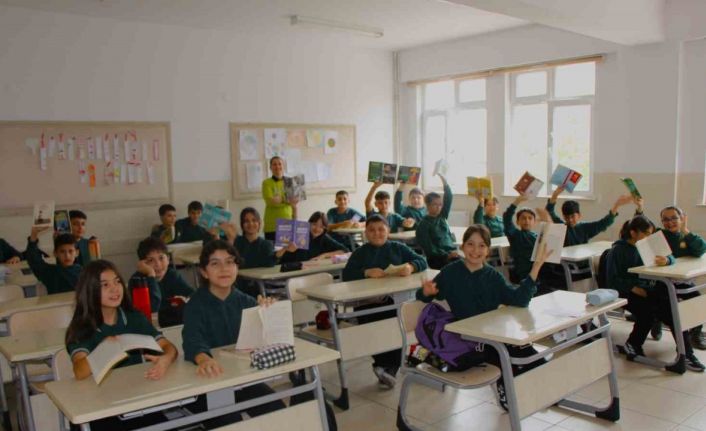 Amasya’da 53 binden fazla öğrenci için eş zamanlı kitap saati