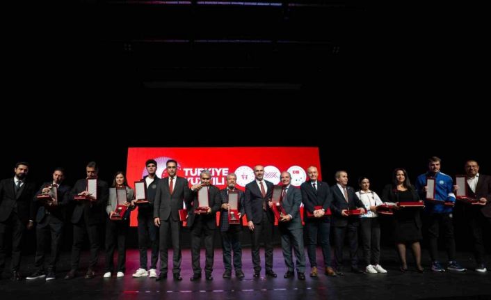 Anadolu Üniversitesi TÜSF tarafından ödüle layık görüldü