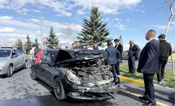 Anahtar Parti konvoyunda trafik kazası