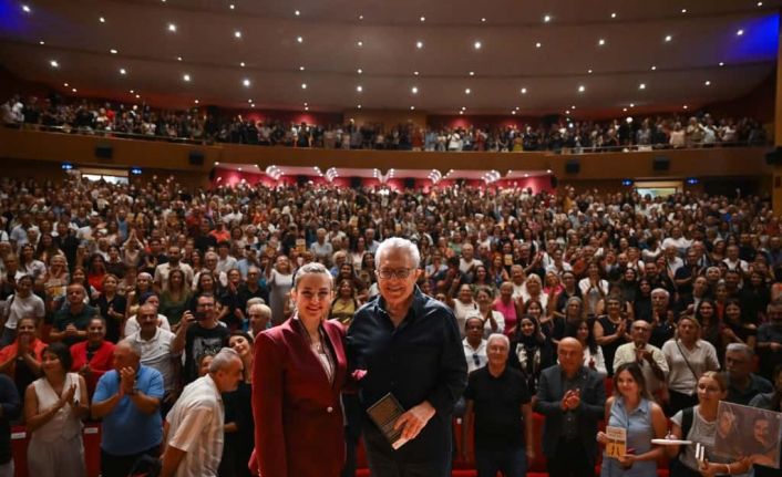 Antalya Kitap Fuarı ilk gününde yoğun ilgi gördü