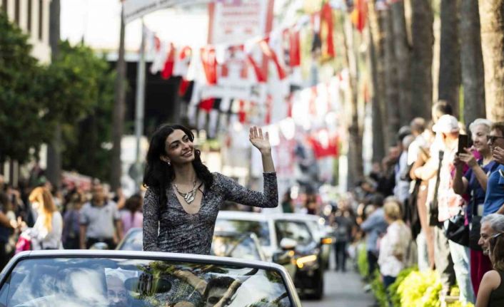 Antalya sokaklarında "Altın Portakal" coşkusu