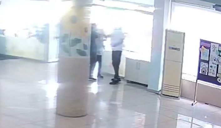 Antalya’da velinin öğretmeni darbettiği iddiası