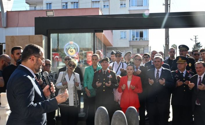 Antalya’nın kahramanı Mustafa Ertuğrul Aker’in anıt mezarı törenle açıldı