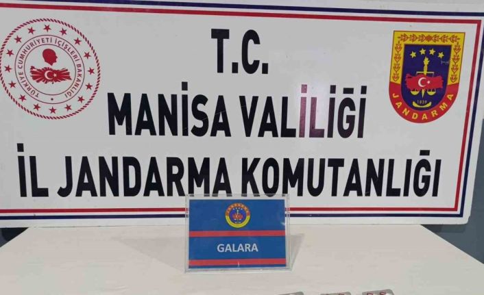 Aracında ve evinde haplarla yakalanan şüpheli tutuklandı