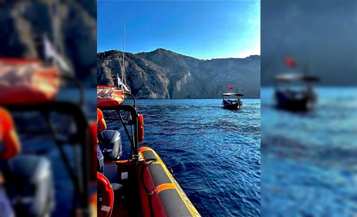 Arızalanan balıkçı teknesini Kıyı Emniyet ekipleri kurtardı