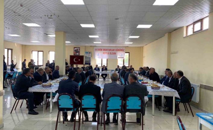 Arpaçay Kaymakamı Akköz muhtarlarla buluştu