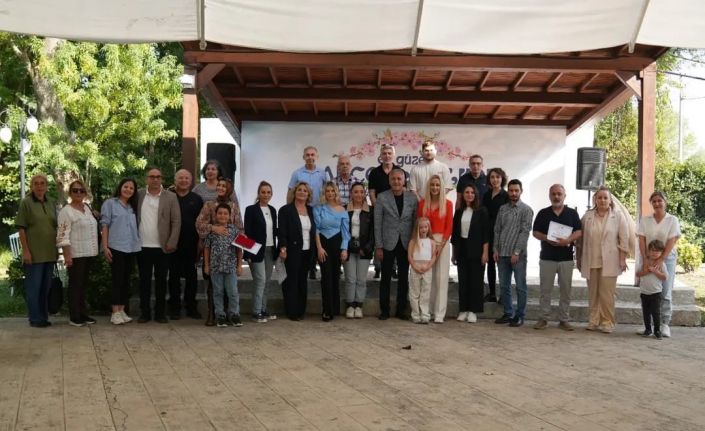 Atakum’un ‘en güzel balkon ve bahçe’ sahipleri ödüllerini aldı