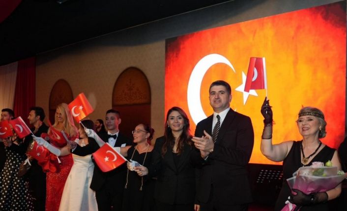 Ataşehir’de Cumhuriyet’in 102. yılına özel baloda unutulmaz gece