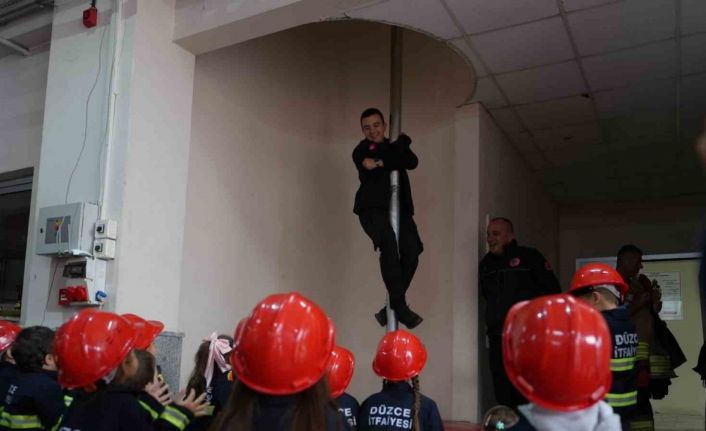 Ateş savaşçıları öğrencileri ağırlıyor