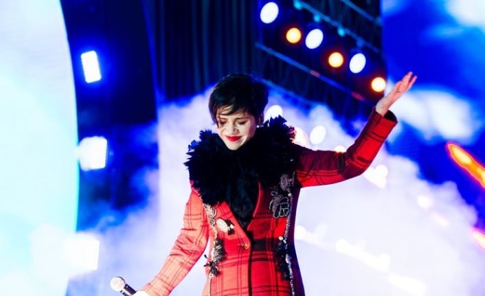 Aydilge’den Filistin mücadelesine destek