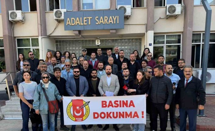 Aydın’da gazeteciler, meslektaşlarına destek için bir araya geldi