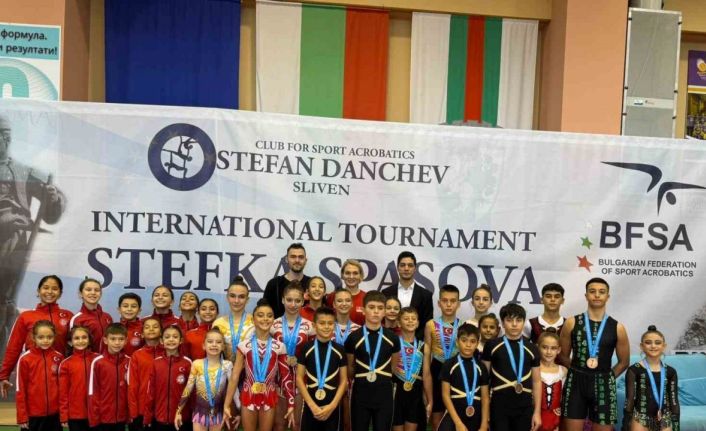 Aydınlı sporcular Bulgaristan’dan madalya ile döndü