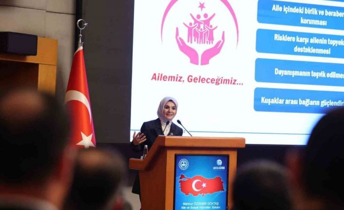 Bakan Göktaş: "Kaymakamlarımız, sosyal hizmetlerimizin her kesime hızlı ve doğru şekilde ulaştırılmasında köprü görevi görüyor"